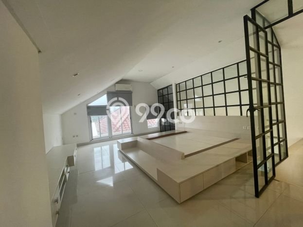 Rumah kawasan Lippo Karawaci, Dekat Fasilitas, 4 KT, LT 150m² Bangunan 240m² Rumah kawasan Lippo Karawaci, Dekat Fasilitas, 4 KT, LT 150m² Bangunan 240m²