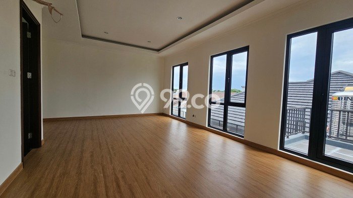 Dijual Rumah Luas Elegan Dengan View Eksklusif di BSD, Tangerang Dijual Rumah Luas Elegan Dengan View Eksklusif di BSD, Tangerang