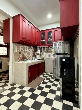 Rumah Mewah LB 163m2 Siap Pakai Desain Elegan di BSD Kencana Loka, Tangerang Rumah Mewah LB 163m2 Siap Pakai Desain Elegan di BSD Kencana Loka, Tangerang