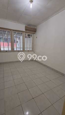 Disewakan! Rumah 3 Kamar Tidur &
1 Kamar Mandi di Pulomas, Jakarta Timur Disewakan! Rumah 3 Kamar Tidur &
1 Kamar Mandi di Pulomas, Jakarta Timur