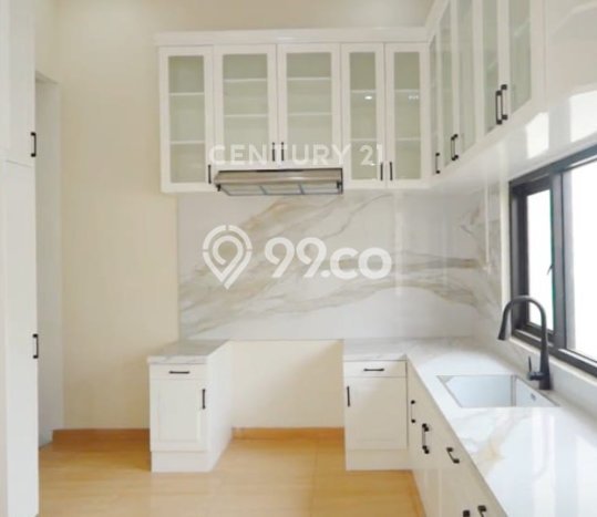 Hunian Eksklusif Siap Huni LT 378m2 di Menteng, Jakarta Pusat Hunian Eksklusif Siap Huni LT 378m2 di Menteng, Jakarta Pusat