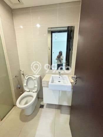 Apartemen Disewakan 1 Kamar Hemat Siap Huni di Jakarta Barat, Luas 37m2 Apartemen Disewakan 1 Kamar Hemat Siap Huni di Jakarta Barat, Luas 37m2