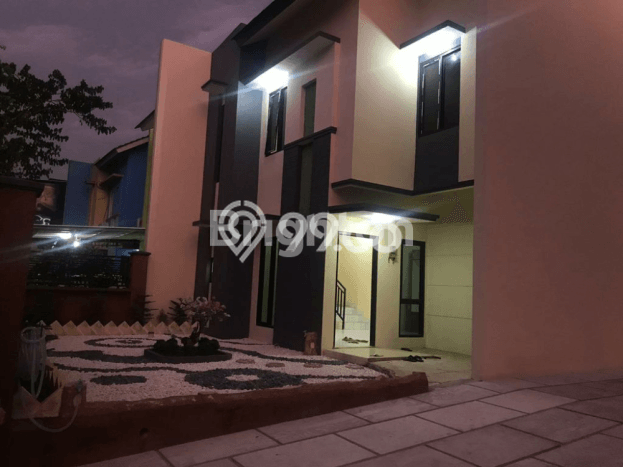 Dijual Cepat Rumah Bagus Siap Huni LB 200m2 di Rawalumbu, Bekasi Dijual Cepat Rumah Bagus Siap Huni LB 200m2 di Rawalumbu, Bekasi