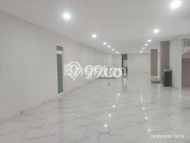 Komersial Dijual di Prime Area Jakarta Timur Luas 1700m2 Komersial Dijual di Prime Area Jakarta Timur Luas 1700m2