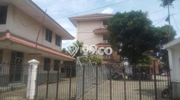 Komersial Dijual di Prime Area Bekasi Luas 2400m2 Komersial Dijual di Prime Area Bekasi Luas 2400m2