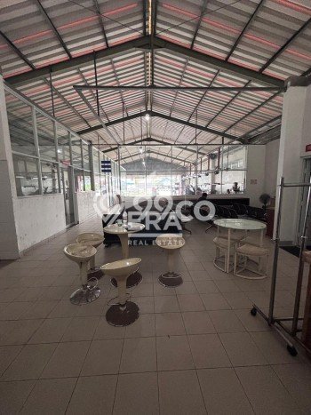 Disewakan Gudang di Kawasan Ramai Narogong Luas 300m2 Disewakan Gudang di Kawasan Ramai Narogong Luas 300m2