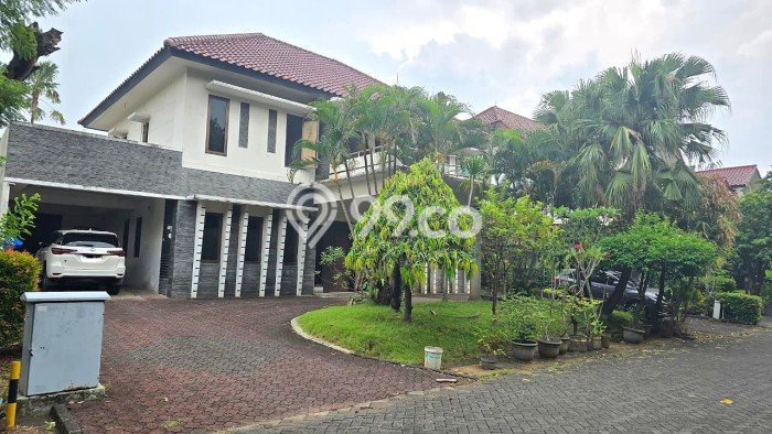 Rumah Luxury Modern Tanpa Renovasi di Kemang Pratama Bekasi Rumah Luxury Modern Tanpa Renovasi di Kemang Pratama Bekasi