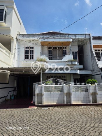 Rumah Mewah Siap Huni LT 210m2 di Medan Polonia, Medan Rumah Mewah Siap Huni LT 210m2 di Medan Polonia, Medan