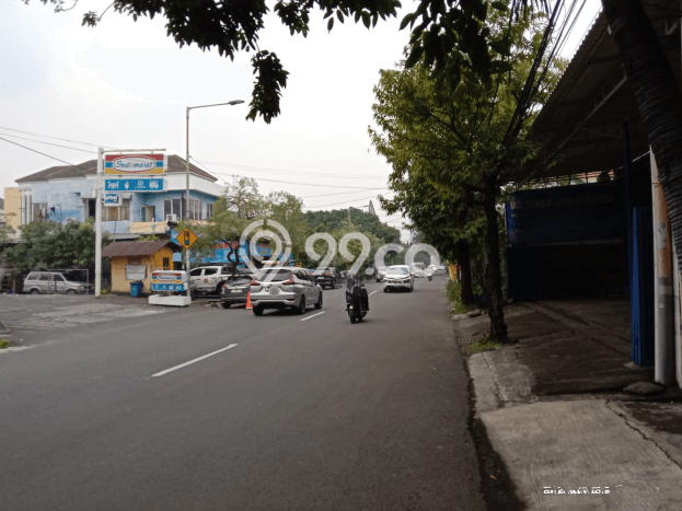 PROSPEK BAGUS! Ruko Kawasan Gayungan, Luas 460m2m², Area Komersial PROSPEK BAGUS! Ruko Kawasan Gayungan, Luas 460m2m², Area Komersial