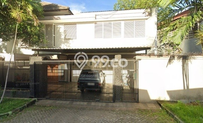 Rumah Eksklusif Siap Huni LT 368m2 di Tenggilis Mejoyo, Surabaya Rumah Eksklusif Siap Huni LT 368m2 di Tenggilis Mejoyo, Surabaya