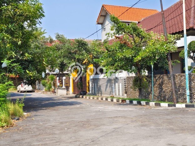 Rumah Berkualitas area Sidoarjo, Sidoarjo, Luas 378m2m² Bangunan 287m2m² - HARGA NEGO! Rumah Berkualitas area Sidoarjo, Sidoarjo, Luas 378m2m² Bangunan 287m2m² - HARGA NEGO!