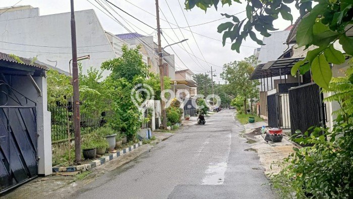 Rumah di Rungkut, Surabaya, LT 150m2m² Bangunan 75m2m² Rumah di Rungkut, Surabaya, LT 150m2m² Bangunan 75m2m²