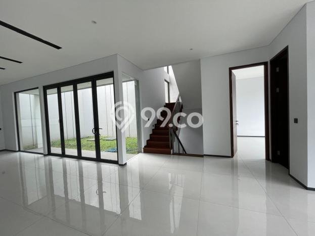 Jual Rumah Mewah Elegan Dengan View Eksklusif di Setra Duta, Bandung Jual Rumah Mewah Elegan Dengan View Eksklusif di Setra Duta, Bandung