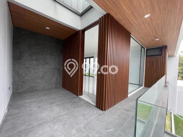 Jual Rumah Mewah Elegan Dengan View Eksklusif di Setra Duta, Bandung Jual Rumah Mewah Elegan Dengan View Eksklusif di Setra Duta, Bandung