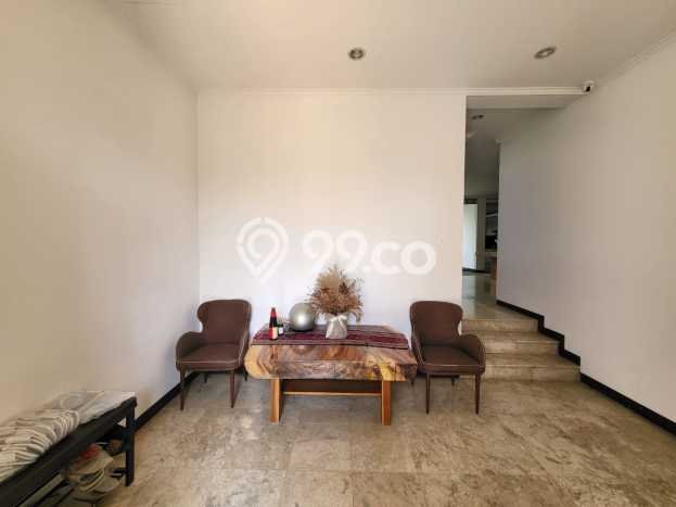 Ready to Use! Premium House LT 339m2 Desain Modern di Setiabudi Ready to Use! Premium House LT 339m2 Desain Modern di Setiabudi