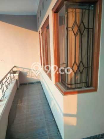 Disewakan Cepat Rumah Kondisi Baik di Kawasan Semarang Tengah, Semarang Disewakan Cepat Rumah Kondisi Baik di Kawasan Semarang Tengah, Semarang