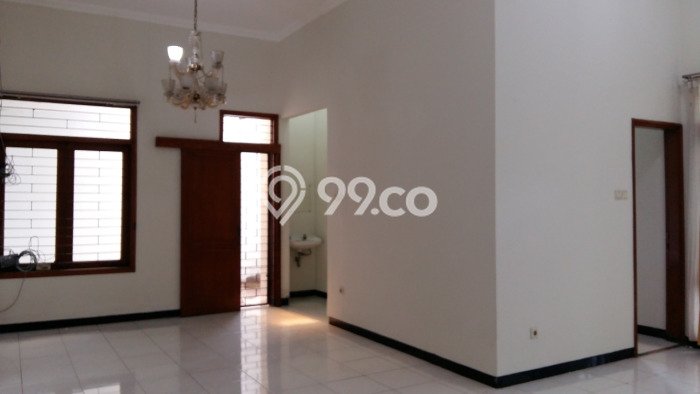 Rumah Modern Cantik 3 KT Bisa Langsung Pindah di Banyumanik Rumah Modern Cantik 3 KT Bisa Langsung Pindah di Banyumanik