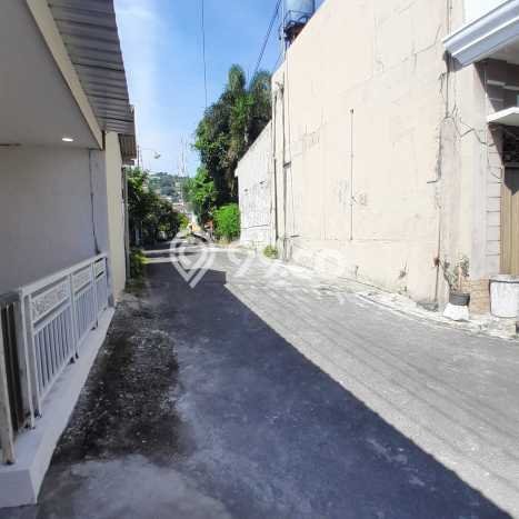 Rumah Strategis Minimalis Lb 120m2 di Banyumanik, Semarang Rumah Strategis Minimalis Lb 120m2 di Banyumanik, Semarang