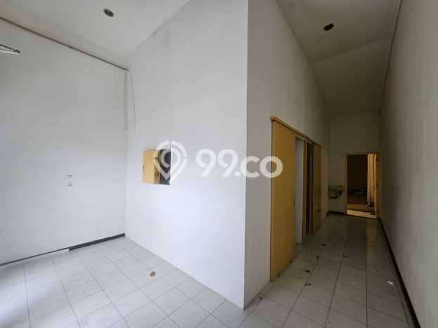 Lokasi Strategis! Dijual Ruko Bisnis di Semarang Barat, Semarang Kondisi Bagus Lokasi Strategis! Dijual Ruko Bisnis di Semarang Barat, Semarang Kondisi Bagus