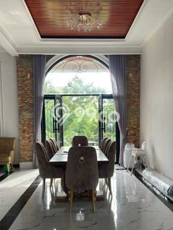 Untuk Dijual Ruko di Gunung Pati Semarang LT 473m2 / LB 500m2 Untuk Dijual Ruko di Gunung Pati Semarang LT 473m2 / LB 500m2