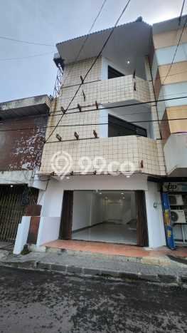 Unit Ruko Dijual di Semarang Tengah Semarang Luas Tanah 111m2, Luas Bangunan 310m2 Unit Ruko Dijual di Semarang Tengah Semarang Luas Tanah 111m2, Luas Bangunan 310m2