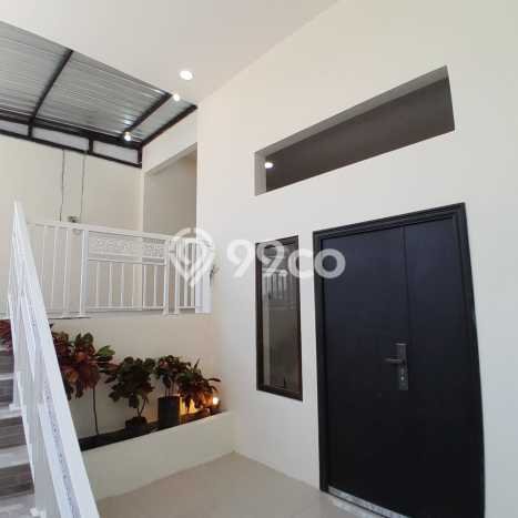 Rumah Strategis Minimalis Lb 120m2 di Banyumanik, Semarang Rumah Strategis Minimalis Lb 120m2 di Banyumanik, Semarang