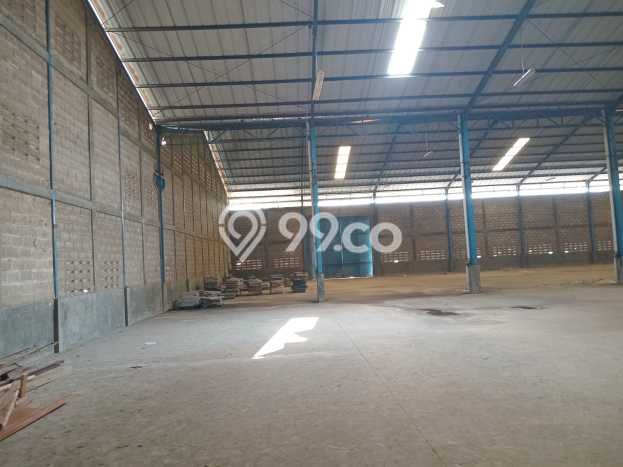 Disewakan Gudang di Cikande Serang LT 6680m2, LB 3840m2 Disewakan Gudang di Cikande Serang LT 6680m2, LB 3840m2