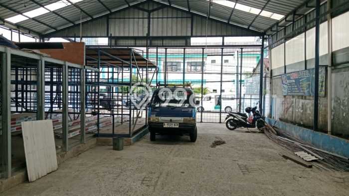 Gudang Komersial Disewakan di Pamulang Tangerang Selatan Luas 800m2 Gudang Komersial Disewakan di Pamulang Tangerang Selatan Luas 800m2
