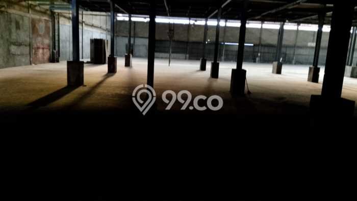 Gudang disewakan lokasi strategis Sepatan Tangerang 7000m2 Gudang disewakan lokasi strategis Sepatan Tangerang 7000m2