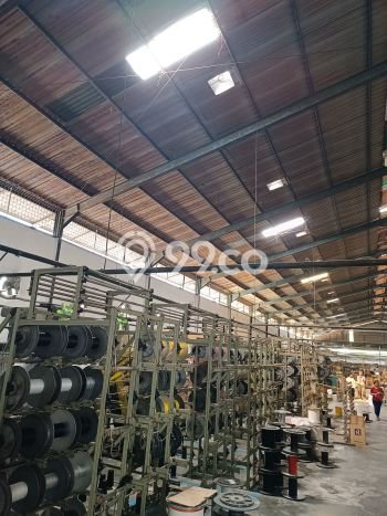 Unit Gudang Disewakan di Daan Mogot di Area Ramai & Strategis Unit Gudang Disewakan di Daan Mogot di Area Ramai & Strategis