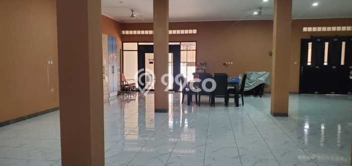 Jual Rumah Mewah Megah Dengan View Cantik di Pegadungan, Jakarta Barat Jual Rumah Mewah Megah Dengan View Cantik di Pegadungan, Jakarta Barat