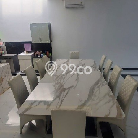 Jual Rumah Mewah Megah Dengan View Cantik di Pegadungan, Jakarta Barat Jual Rumah Mewah Megah Dengan View Cantik di Pegadungan, Jakarta Barat