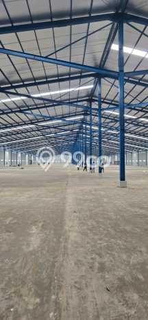 Disewakan Gudang di Kawasan Ramai Jatake Luas 7300m2 Disewakan Gudang di Kawasan Ramai Jatake Luas 7300m2