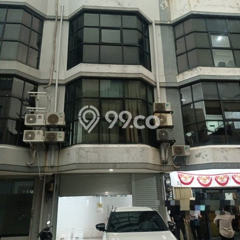 Unit Ruko Dijual di Kebon Jeruk Jakarta Barat Luas Tanah 67m2, Luas Bangunan 201m2 Unit Ruko Dijual di Kebon Jeruk Jakarta Barat Luas Tanah 67m2, Luas Bangunan 201m2