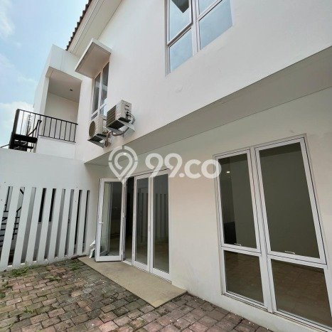 Dijual Rumah Mewah Elegan Dengan View Eksklusif di Gading Serpong, Tangerang Dijual Rumah Mewah Elegan Dengan View Eksklusif di Gading Serpong, Tangerang
