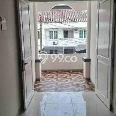Hunian Elit LB 160m2 Siap Pakai Desain Elegan di Daan Mogot, Jakarta Barat Hunian Elit LB 160m2 Siap Pakai Desain Elegan di Daan Mogot, Jakarta Barat