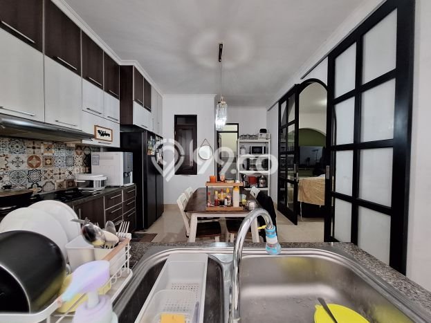 Dijual Hunian Rumah Nyaman 5 Kamar di BSD, Tangerang Dijual Hunian Rumah Nyaman 5 Kamar di BSD, Tangerang