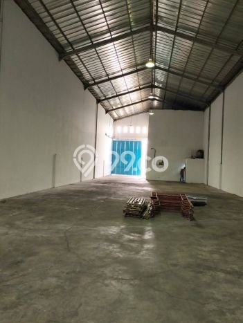 Gudang Disewa di Lippo Cikarang, Cikarang, LT 700m2 / LB 500m2 Gudang Disewa di Lippo Cikarang, Cikarang, LT 700m2 / LB 500m2