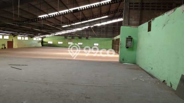 Gudang disewakan lokasi strategis Sepatan Tangerang 7000m2 Gudang disewakan lokasi strategis Sepatan Tangerang 7000m2