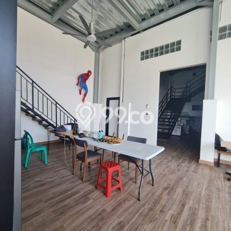 Gudang Dijual di Jakarta Barat LT 1272m2 & LB 1300m2 Lokasi Terbaik! Gudang Dijual di Jakarta Barat LT 1272m2 & LB 1300m2 Lokasi Terbaik!
