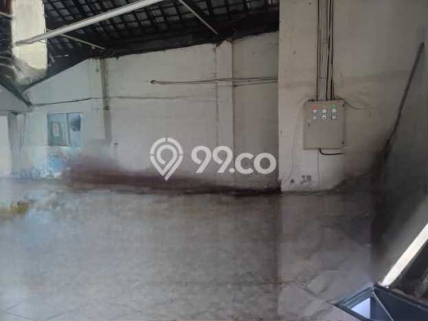 Disewakan Gudang komersial di Jatinegara luas bangunan 650m2 Disewakan Gudang komersial di Jatinegara luas bangunan 650m2