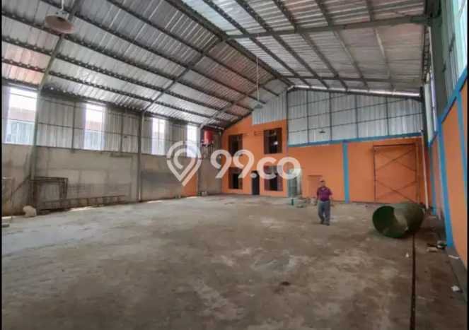 Unit Gudang Disewa Lokasi Cipayung, Jakarta Timur Spesifikasi Luas Bangunan 300m2 Unit Gudang Disewa Lokasi Cipayung, Jakarta Timur Spesifikasi Luas Bangunan 300m2