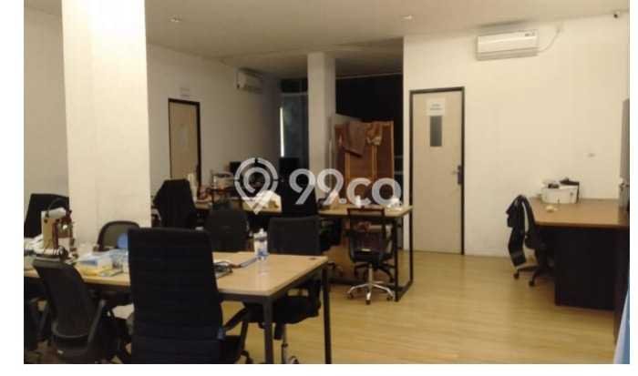 Ruko disewakan lokasi strategis Tanah Abang Jakarta Pusat 750m2 Ruko disewakan lokasi strategis Tanah Abang Jakarta Pusat 750m2