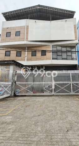 Ruko untuk disewa di Cakung punya LT 240m2 & LB 530m2 harga sewa kompetitif Ruko untuk disewa di Cakung punya LT 240m2 & LB 530m2 harga sewa kompetitif