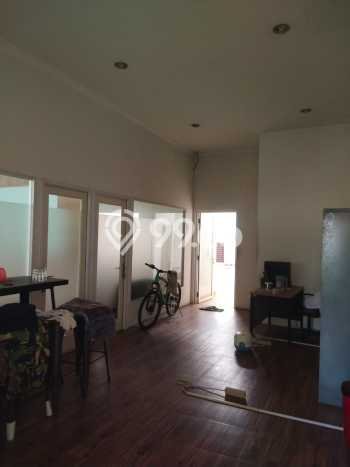 Gudang Dijual Lokasi Emas di Setu Luas 400m2 Gudang Dijual Lokasi Emas di Setu Luas 400m2