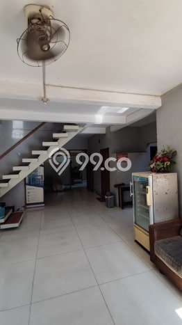 Siap Huni Rumah Mewah 10 Kamar di Gayungan Dekat ke Mana Pun Siap Huni Rumah Mewah 10 Kamar di Gayungan Dekat ke Mana Pun