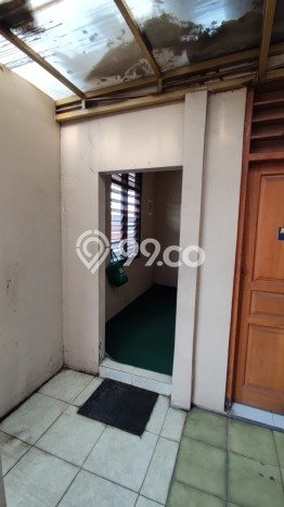 Siap Huni Rumah Mewah 10 Kamar di Gayungan Dekat ke Mana Pun Siap Huni Rumah Mewah 10 Kamar di Gayungan Dekat ke Mana Pun