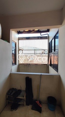 Siap Huni Rumah Mewah 10 Kamar di Gayungan Dekat ke Mana Pun Siap Huni Rumah Mewah 10 Kamar di Gayungan Dekat ke Mana Pun