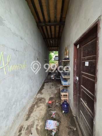 Rumah Kost untuk Dijual di Balikpapan Utara dengan 4 KT, 4 KM, Luas 150m2 Rumah Kost untuk Dijual di Balikpapan Utara dengan 4 KT, 4 KM, Luas 150m2