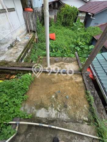 Rumah Kost untuk Dijual di Balikpapan Utara dengan 4 KT, 4 KM, Luas 150m2 Rumah Kost untuk Dijual di Balikpapan Utara dengan 4 KT, 4 KM, Luas 150m2
